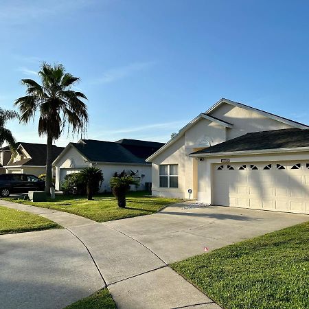 Private Pool With A Beautiful View Overlooking The Lake! Near Disney - Universal Kissimmee Exterior foto