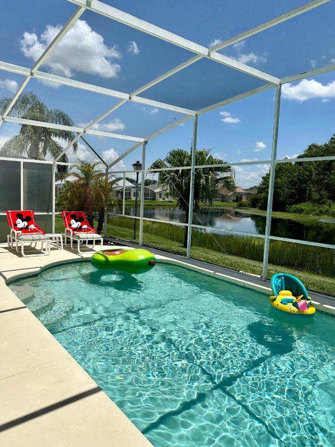 Private Pool With A Beautiful View Overlooking The Lake! Near Disney - Universal Kissimmee Exterior foto