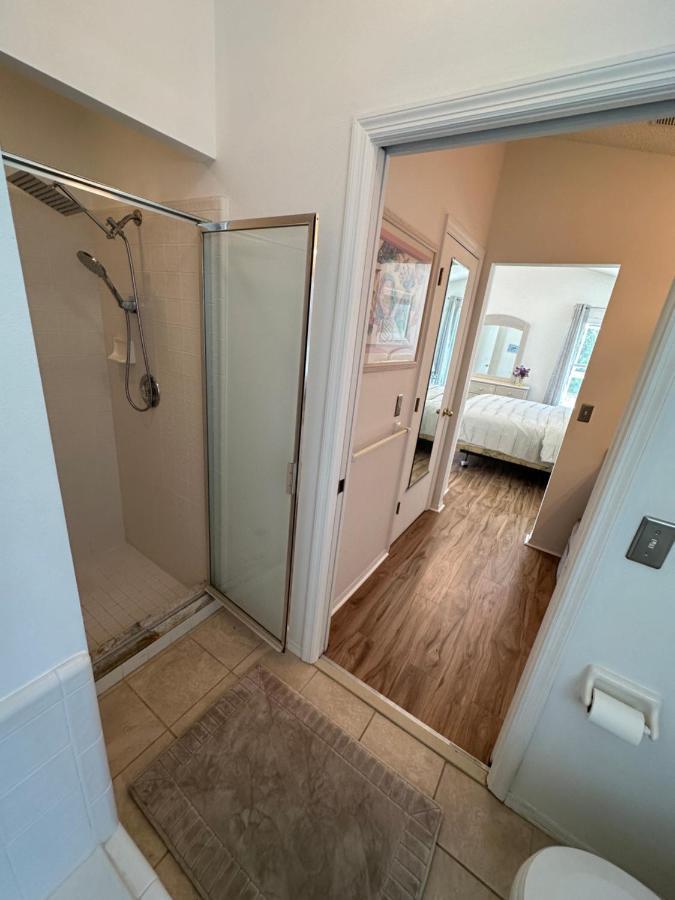 Private Pool With A Beautiful View Overlooking The Lake! Near Disney - Universal Kissimmee Exterior foto
