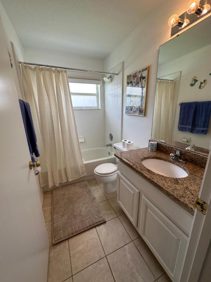 Private Pool With A Beautiful View Overlooking The Lake! Near Disney - Universal Kissimmee Exterior foto